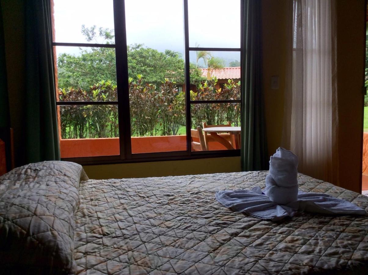 Cabinas Los Guayabos Hotel La Fortuna Exterior foto